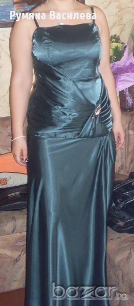 Продавам тюркоазена бална рокля