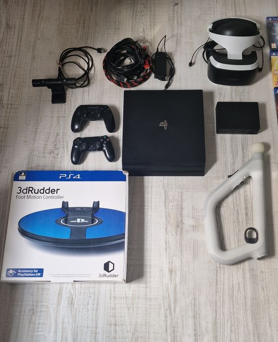 PS 4 PRO 1T+ 2 controller+ Kit complet VR+ 11 jocuri+ motion+pusca etc