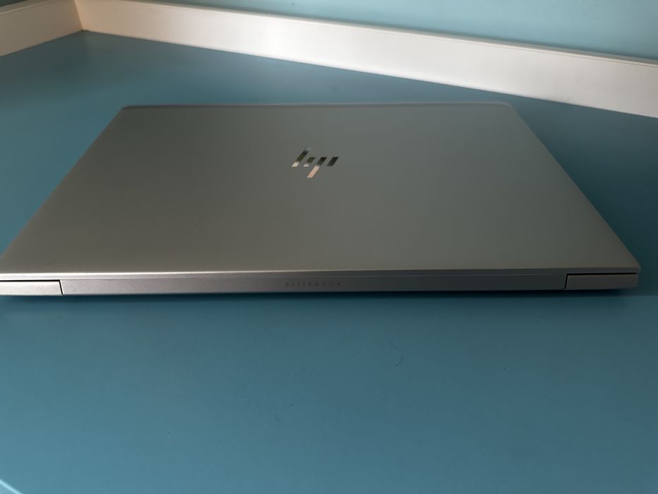 HP EliteBook 15.6” - Intel Core i7 - 8Gb RAM - SSD240Gb -full aluminiu