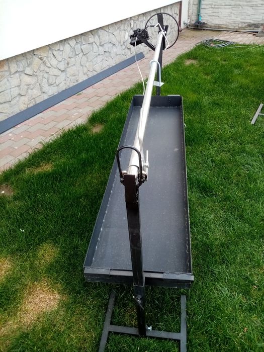 Rotisor electric cu trei viteze