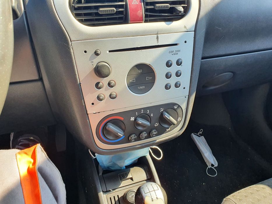 Dezmembrari  Opel CORSA C  2000  > 2009 1.2 Benzina