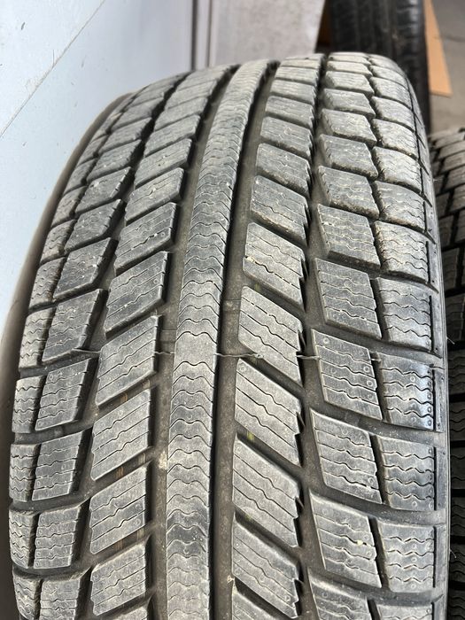 Зимни гуми Syron 225 45 R17