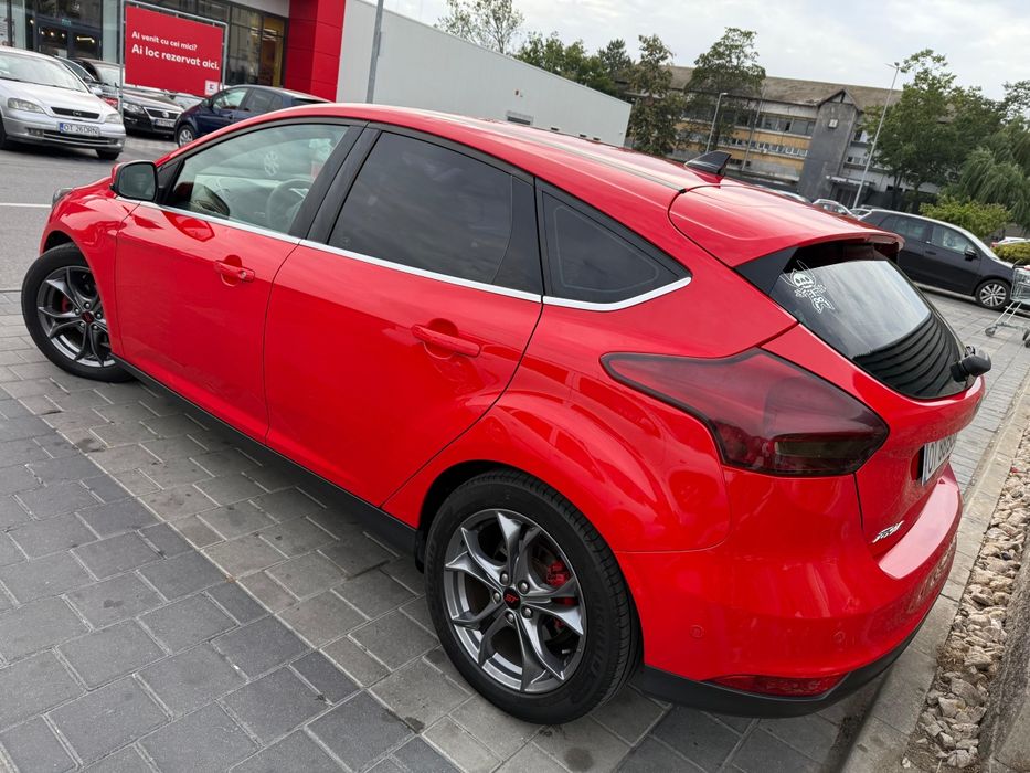 Ford Focus 1.5 TDCi - Unic, Full Option - An 2015