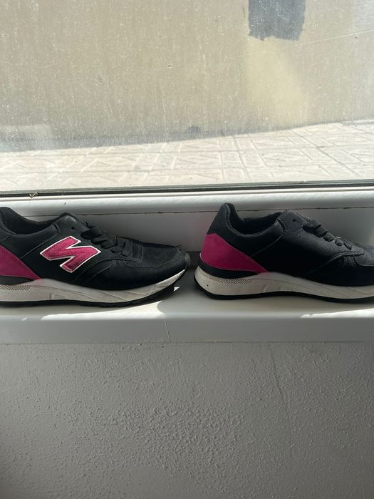 Кроссовки  детские и взрослые