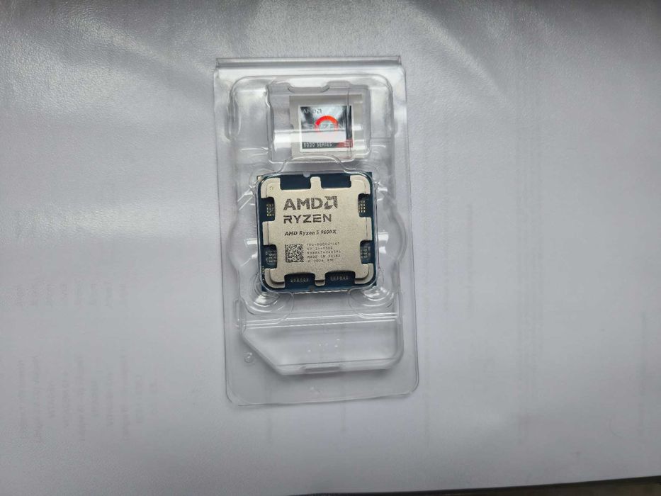 Procesor AMD Ryzen 5 9600X 3.9GHz AM5 38MB 65W (Tray) - Nou