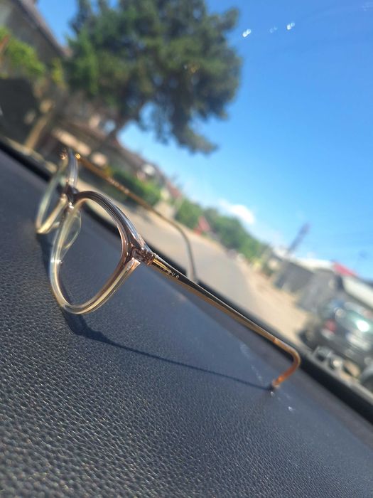 Ramă cu tot cu lentile de vedere