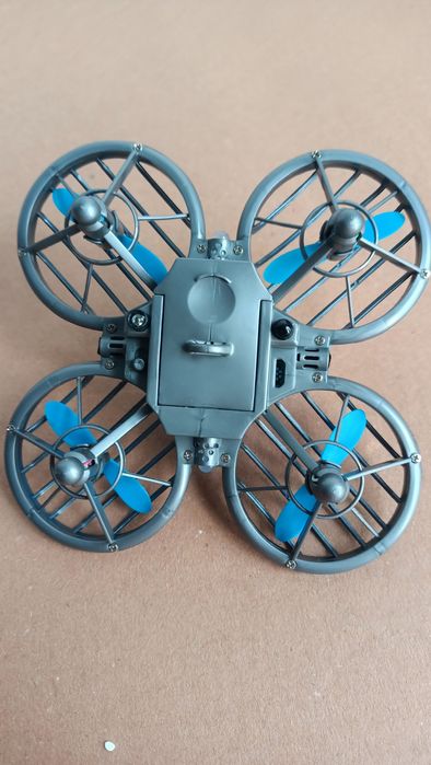 Dronă Nouă Eachine Flyhal Quadcopter Interactiv Cu Telecomandaă