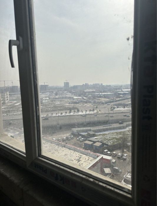 Срочно кв Жк “Parkent Plaza”  2/11/14 76м2 коробка