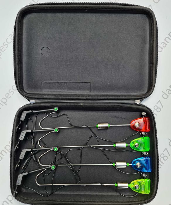 SET 4 Swingeer MKM2 cu iluminare si penar transport