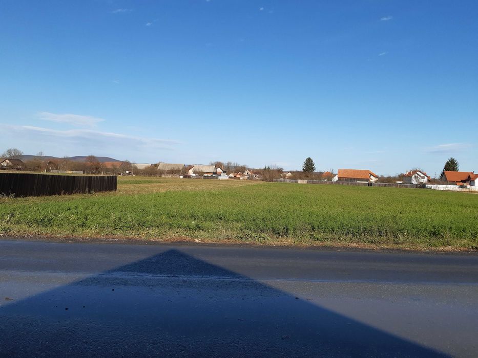 Vanzare teren intravilan construibil Lunca Calnicului