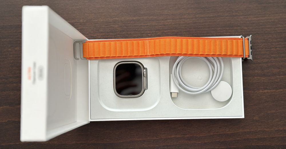 Apple Watch Ultra 49mm – перфектно състояние