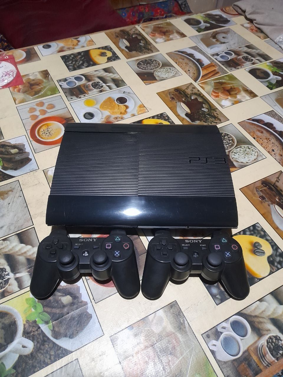 Sony 3 yaxshi holati 500 Gb oyni 7 ta pulti bor