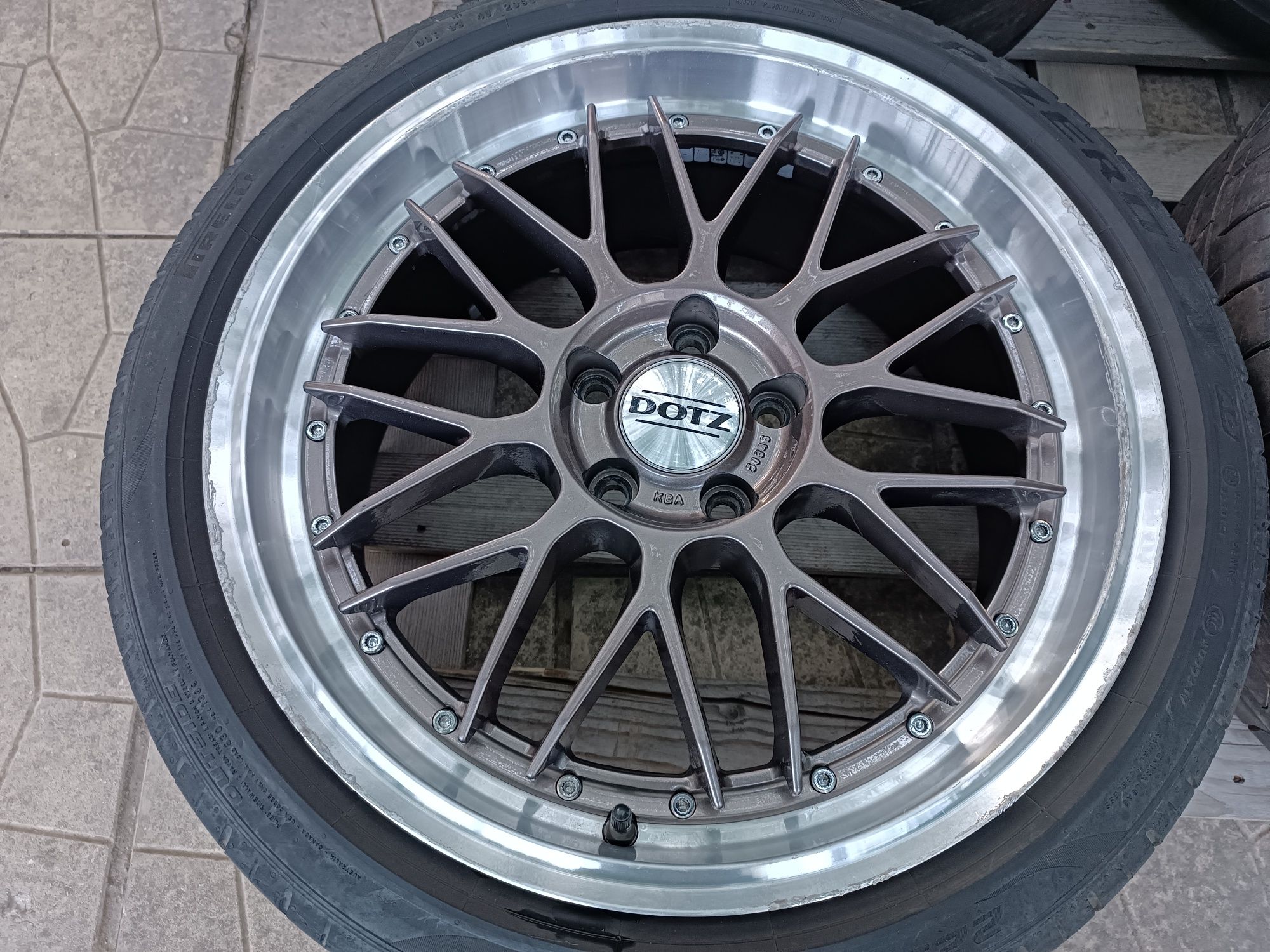 Лети джанти 18ки 5х108 Dotz + летни гуми 225/40/18 Pirelli