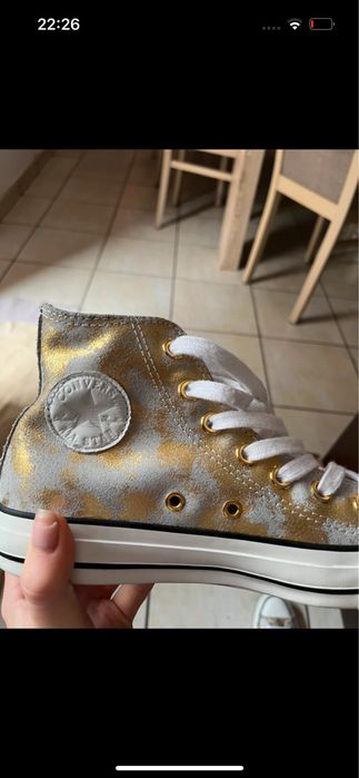 Converse gold&silver