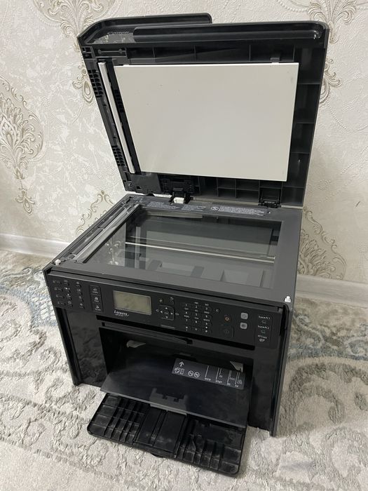 Продам 3в1 принтер Canon Isensys MF4750
