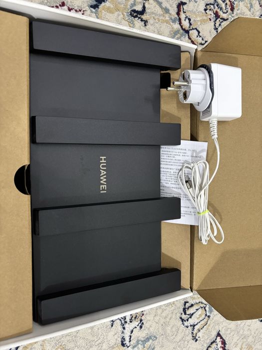 Huawei WiFi AX6 роутер
