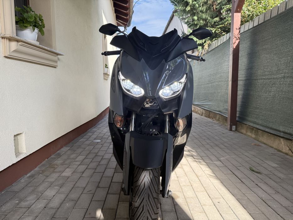Yamaha X-Max 300 Tech Max