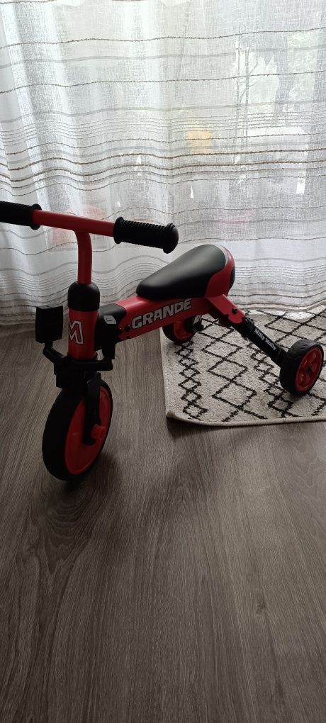 Tricicleta pliabila transformabila in bicicleta fara pedale