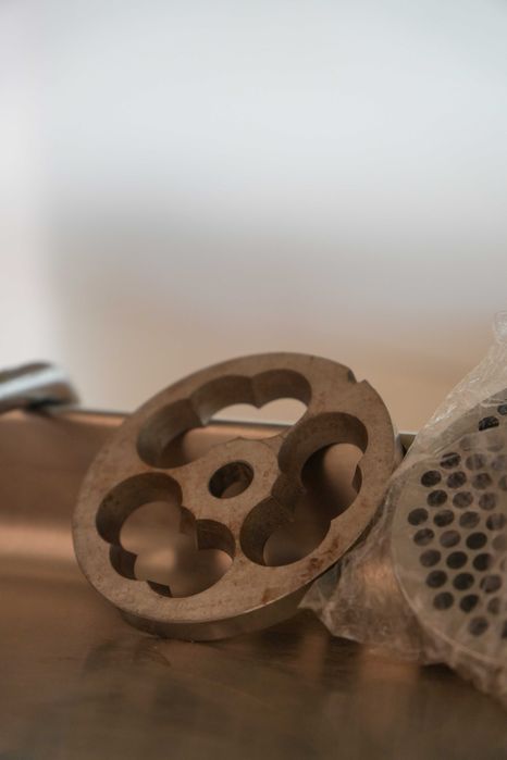 Mașinărie tocat carne profesională – 4500 lei – Ca nouă