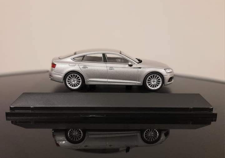 Audi A5 Sportback 1:43 Minimax