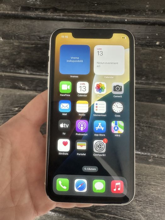 Vând iPhone 11 128 gb preț 890 ron