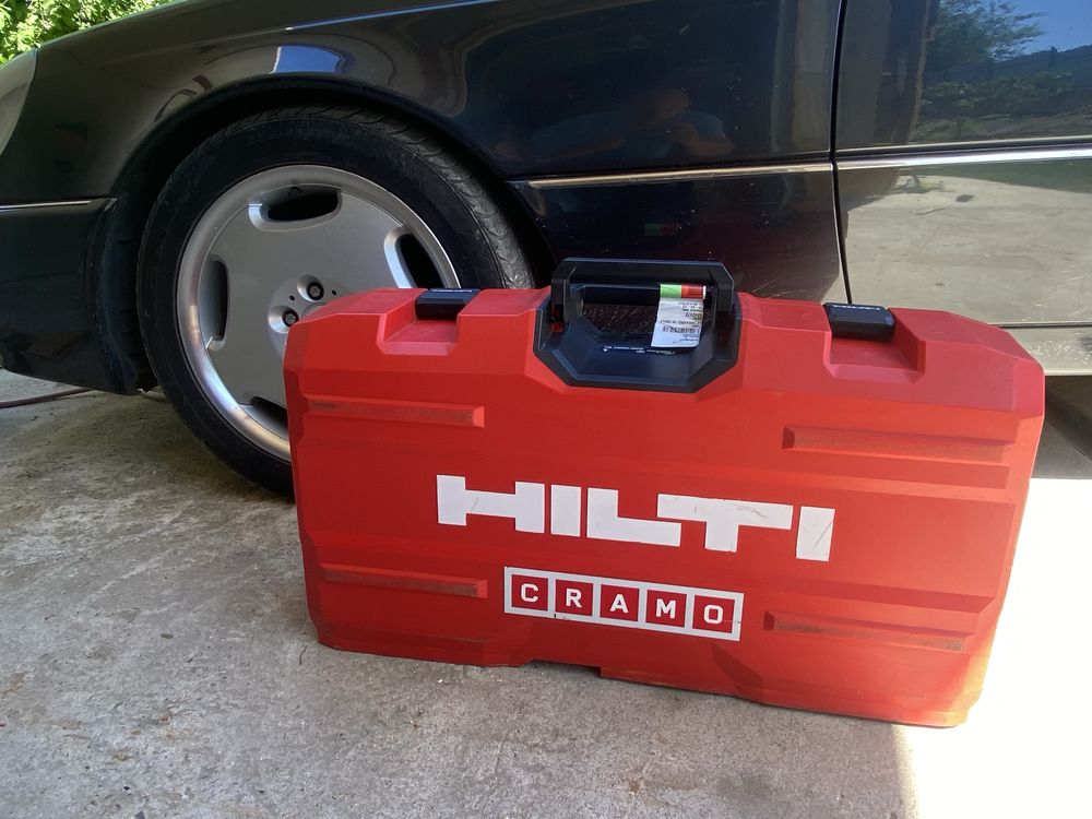 Продавам HILTI TE 1000 AVR