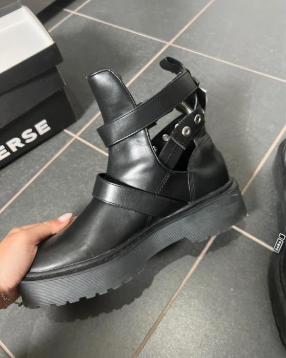 Ghete negre, Zara Basic Collection