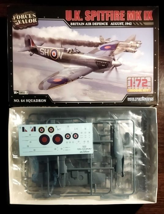 сборная модель самолета Spitfire 1/72 супер турбо