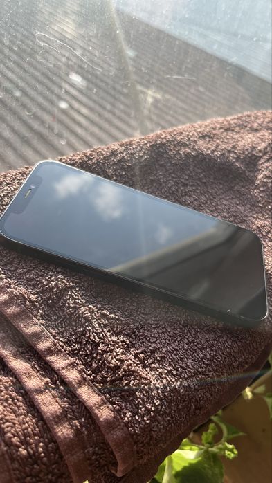 iPhone 12 64gb новый, без использования