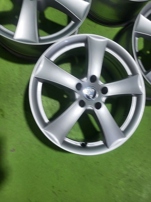 17 5x112 Skoda лети джанти 5х112 шкода