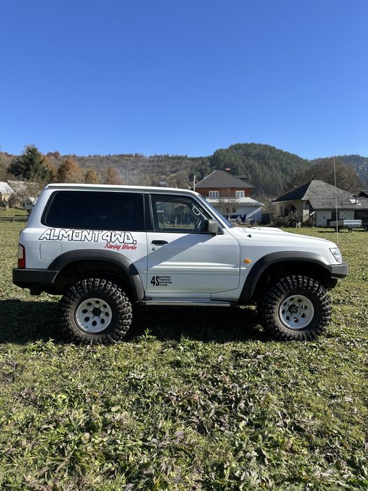 Nissan Patrol Y61