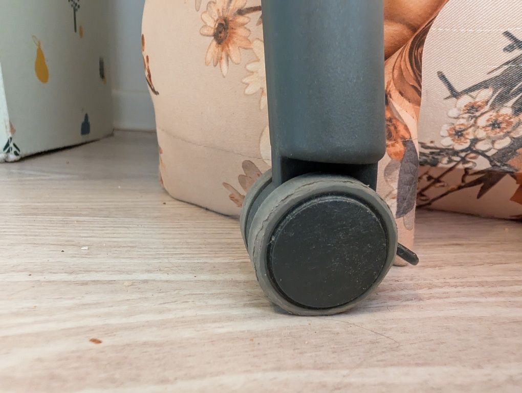 Masuta de infasat 2 in 1 si Cadita Chicco