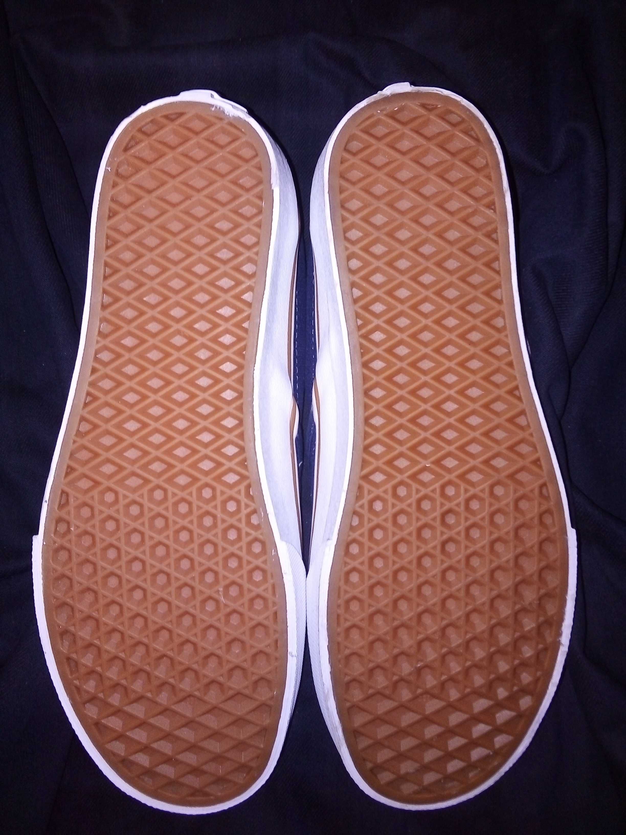 Кецове VANS classic SLIP ON размер 42/9/270