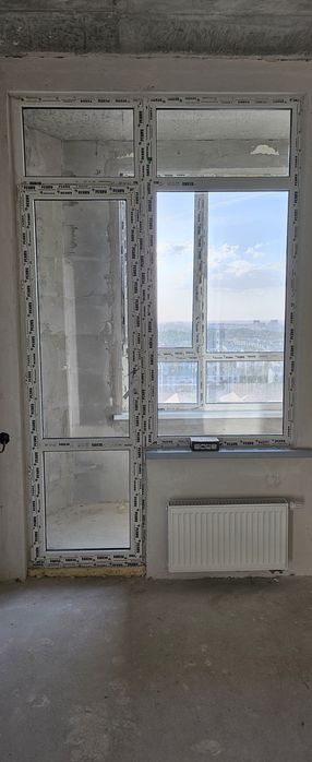 Пластиковые окно с дверю для лоджи