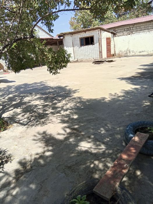 4 sotix yer sotiladi