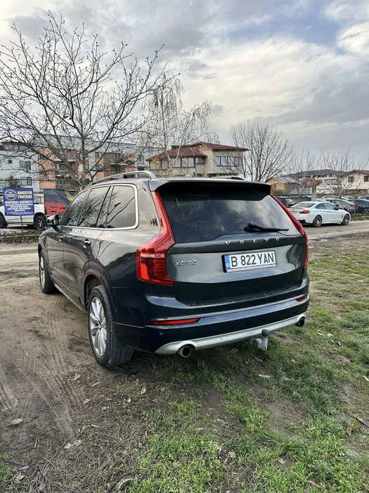 Volvo XC90 Momentum