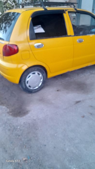 Matiz sotiladi 2004 chi,metan 2025 yangi