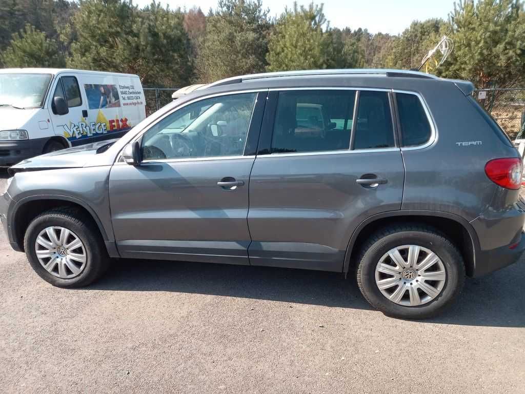 dezmembrez vw tiguan an 2011 motor 2.0 tdi caseta de directie