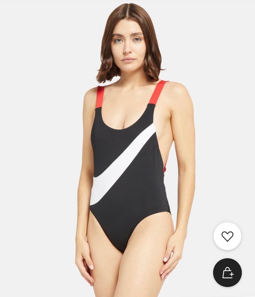 Цял бански NIKE.