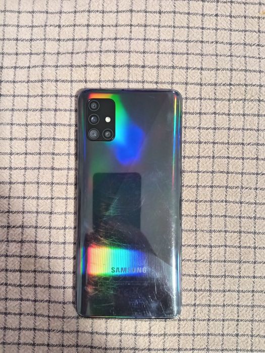 Honor x6b și Samsung Galaxy A51