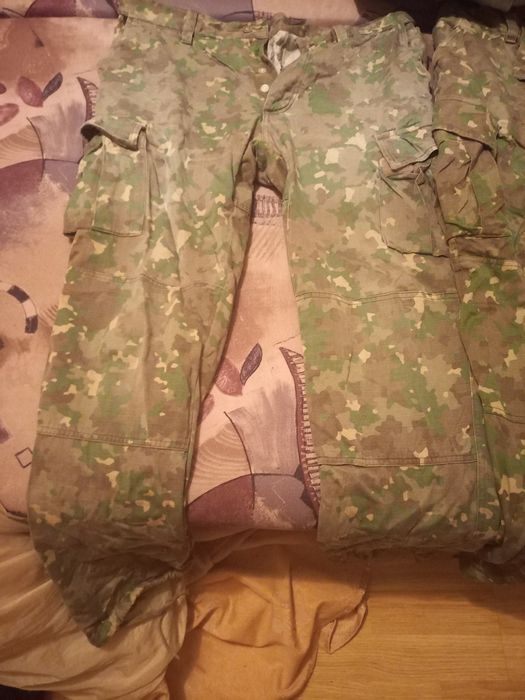 Ținută militara combat 2 perechi pantaloni+veston