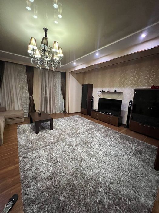 3-комнатная квартира (98 м²) в новостройке на ул. Нукус...