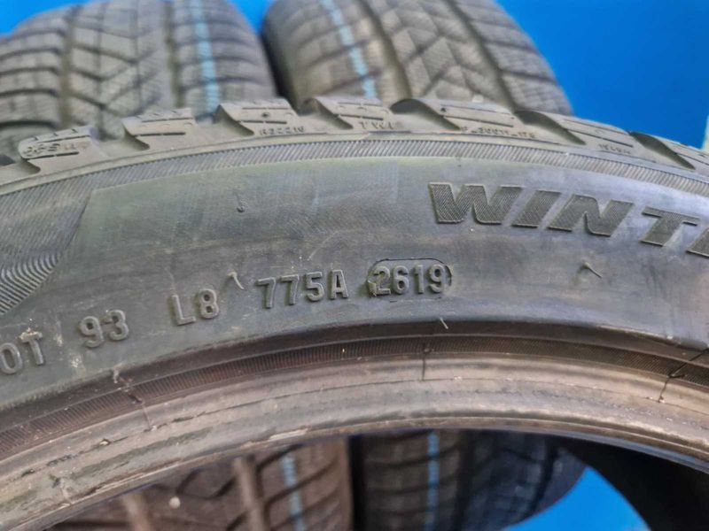 4 Pirelli R19 225/45
зимни гуми DOT2619