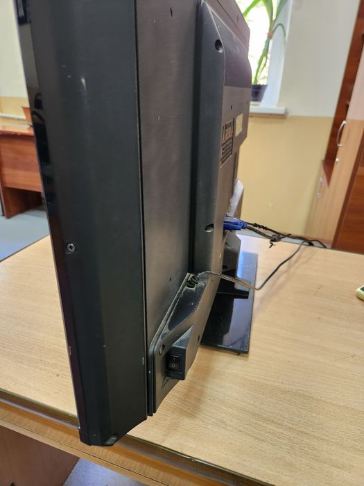 Televizor Roison 32 talik oddly. Телевизор Роисон 32 дюйма простой
