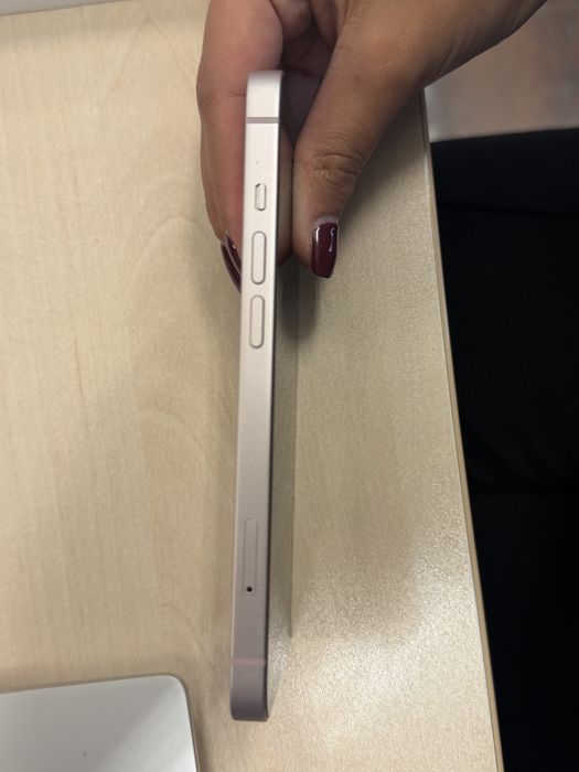 Iphone 13 розов 128 GB