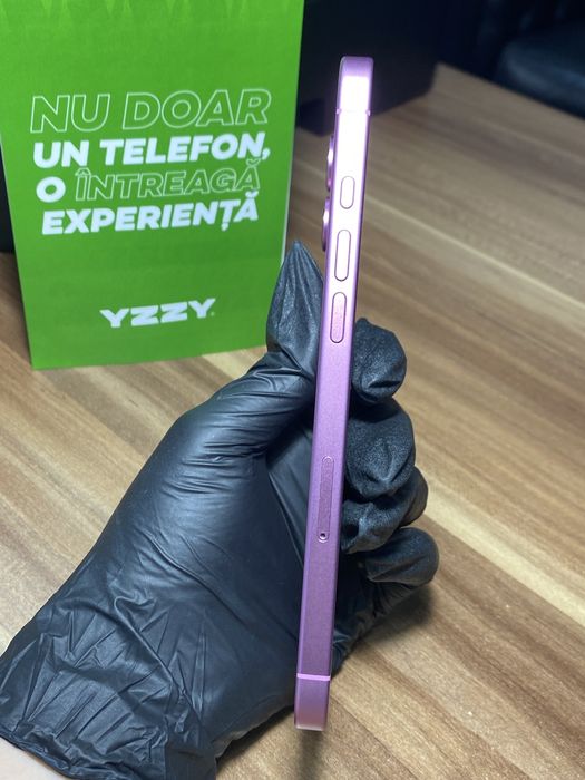 iPhone 16 Plus / 256 GB /