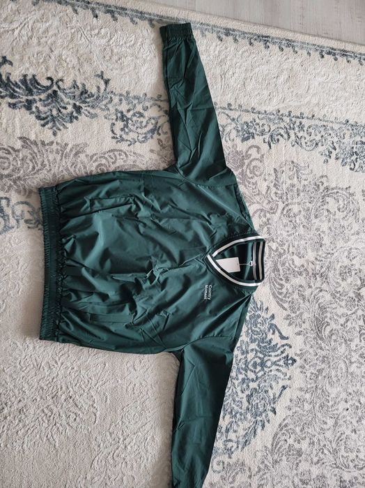 Кофта из плащевки