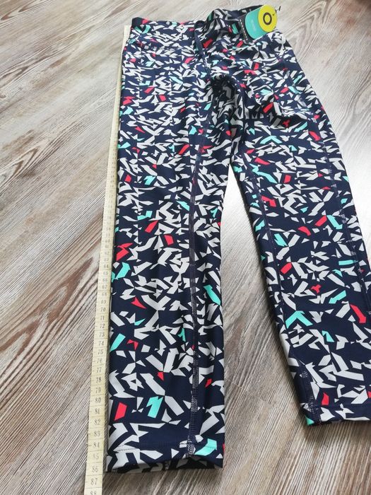 Чисто нов дамски спортен екип