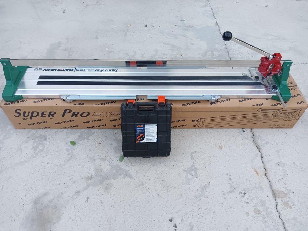 Машина за плочки BATTIPAV PRO Evo 125. + Вендуза