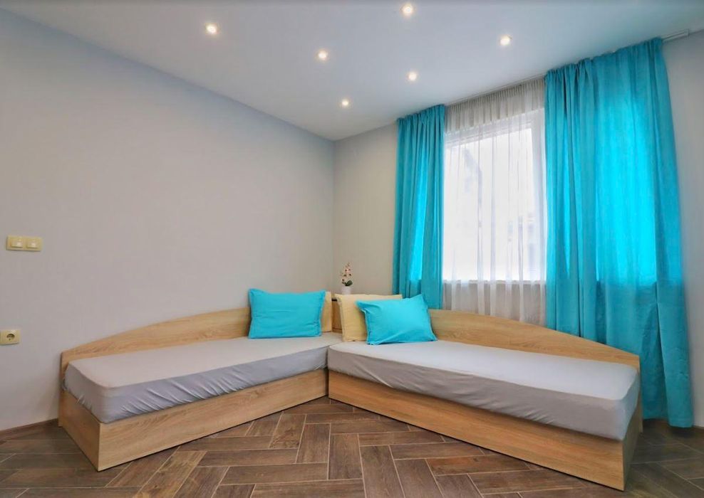 Дава се под наем Тристаен апартамент в Варна, Автогара - 90 кв.м за 700 € - Снимка #5